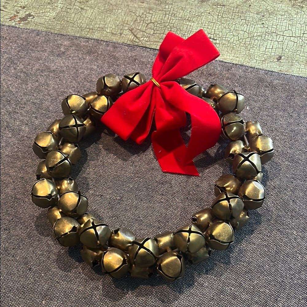 Vintage Metal Jingle Bell Christmas Wreath 9”